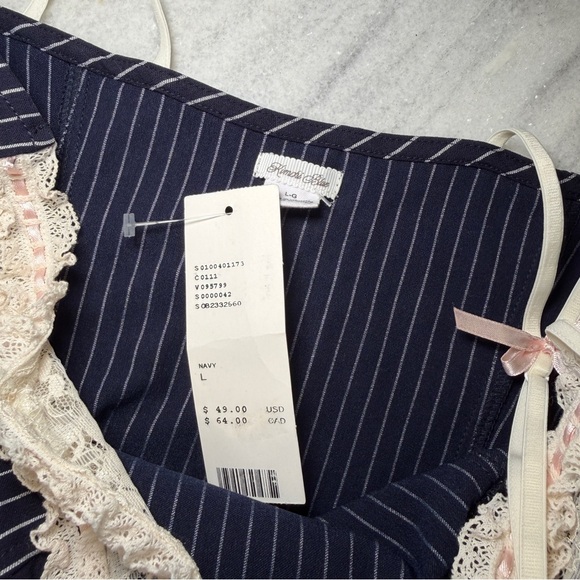 NWT Kimchi Blue Lexi Pinstripe Lace Trim + Bow Detail Cami Urban Outfitters - Picture 10 of 12